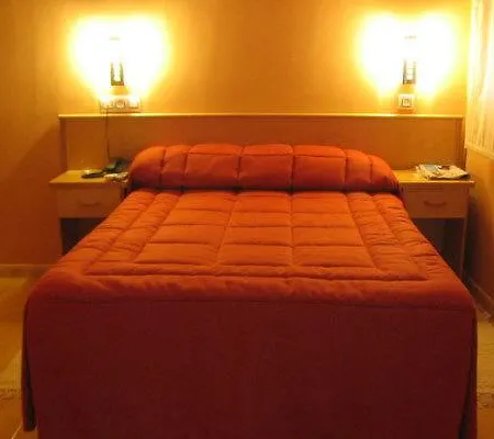 Apartment La Plaza - Turnat *